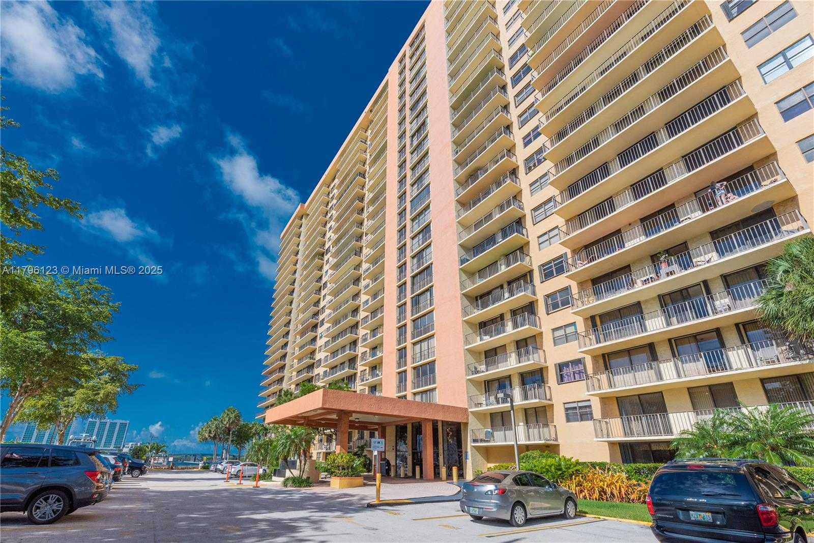 Small Image of 290 174TH ST #515, Sunny Isles Beach Number 18