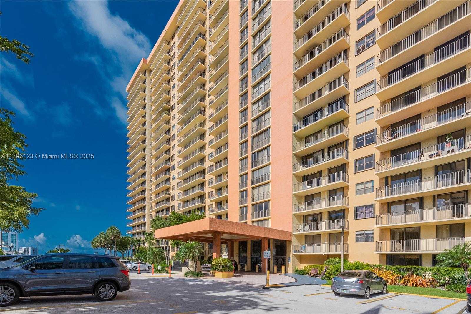 Small Image of 290 174TH ST #515, Sunny Isles Beach Number 19