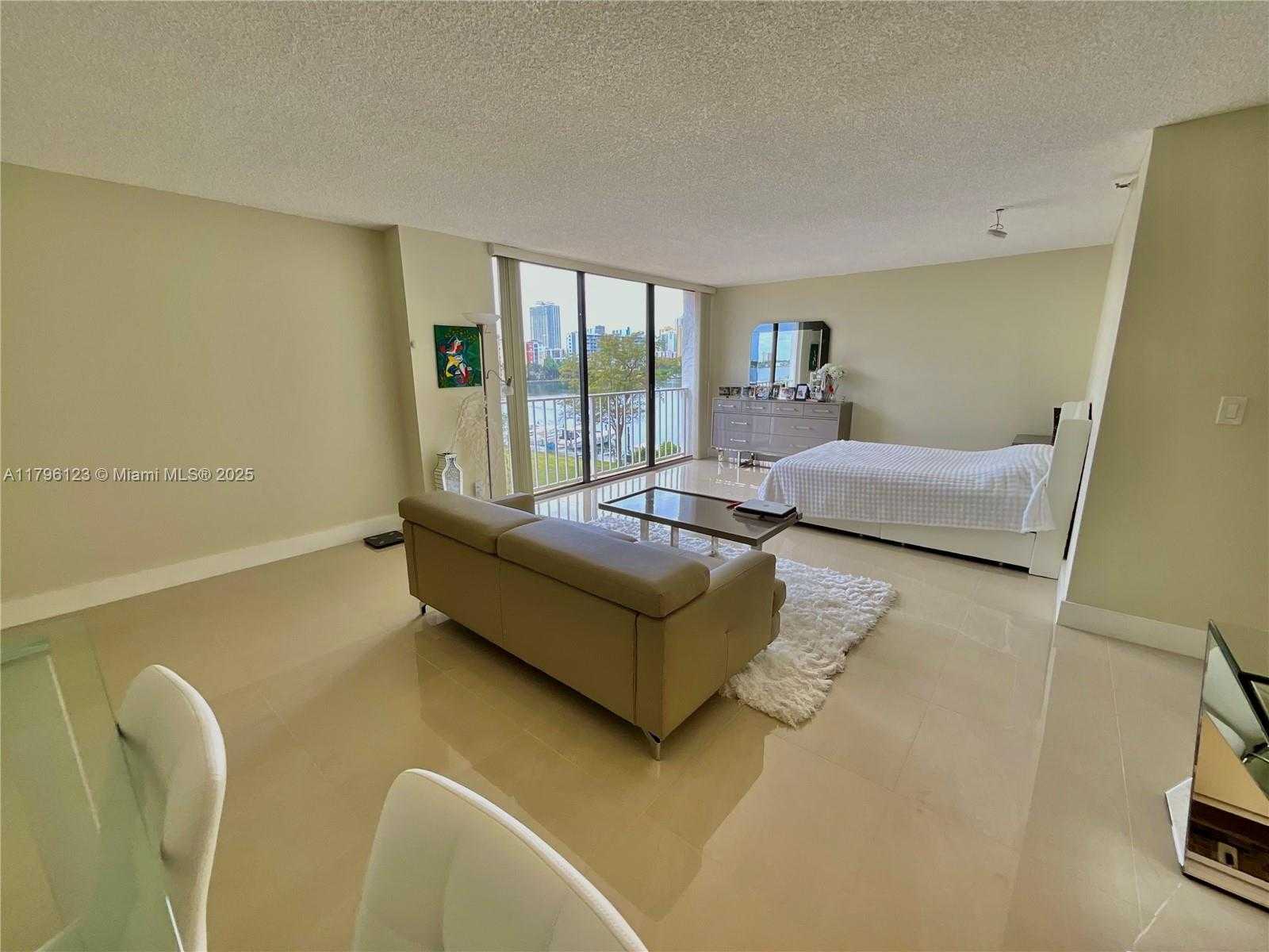 Small Image of 290 174TH ST #515, Sunny Isles Beach Number 9