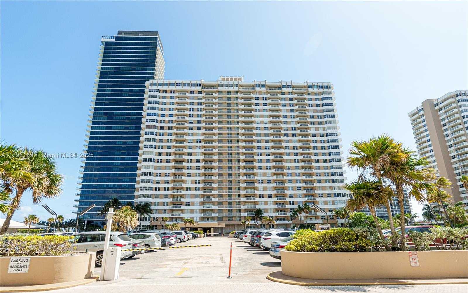 Small Image of 1980 SOUTH OCEAN DR #MK, Hallandale Beach Number 22
