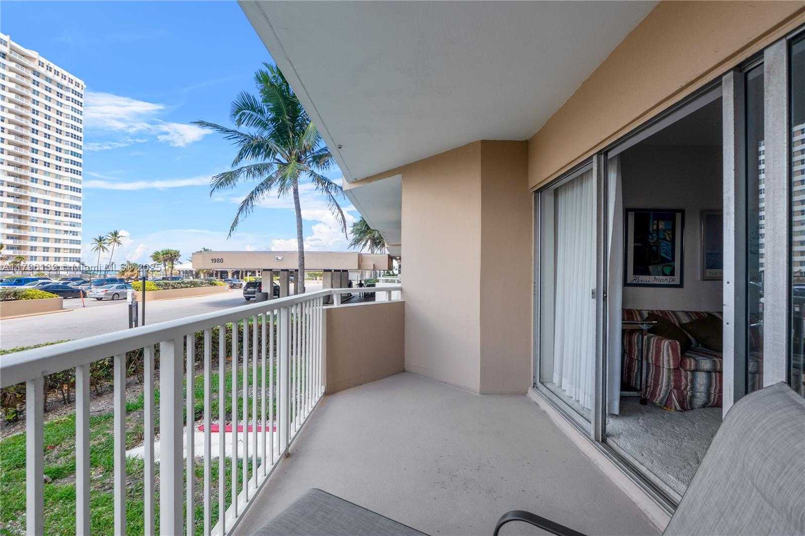 Small Image of 1980 SOUTH OCEAN DR #MK, Hallandale Beach Number 30