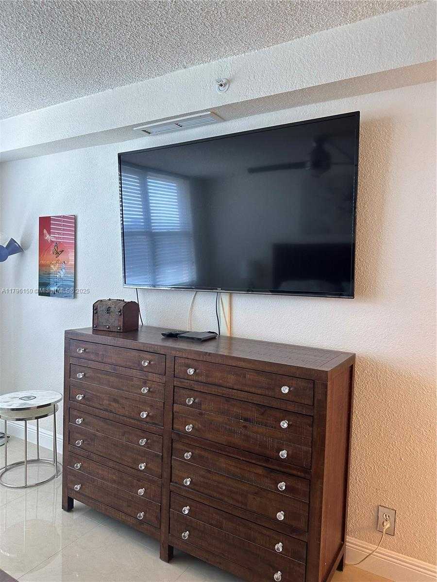 Small Image of 2501 SOUTH OCEAN DR #1228, Hollywood Number 21