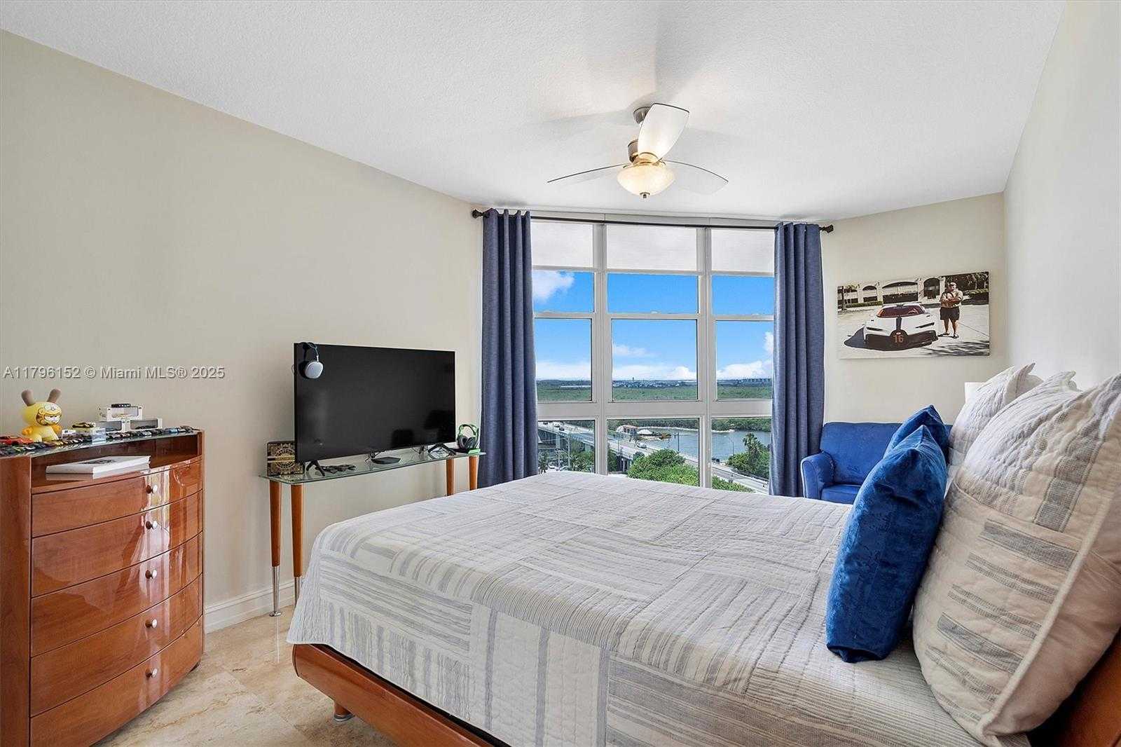 Small Image of 6051 NORTH OCEAN DR #1102, Hollywood Number 24
