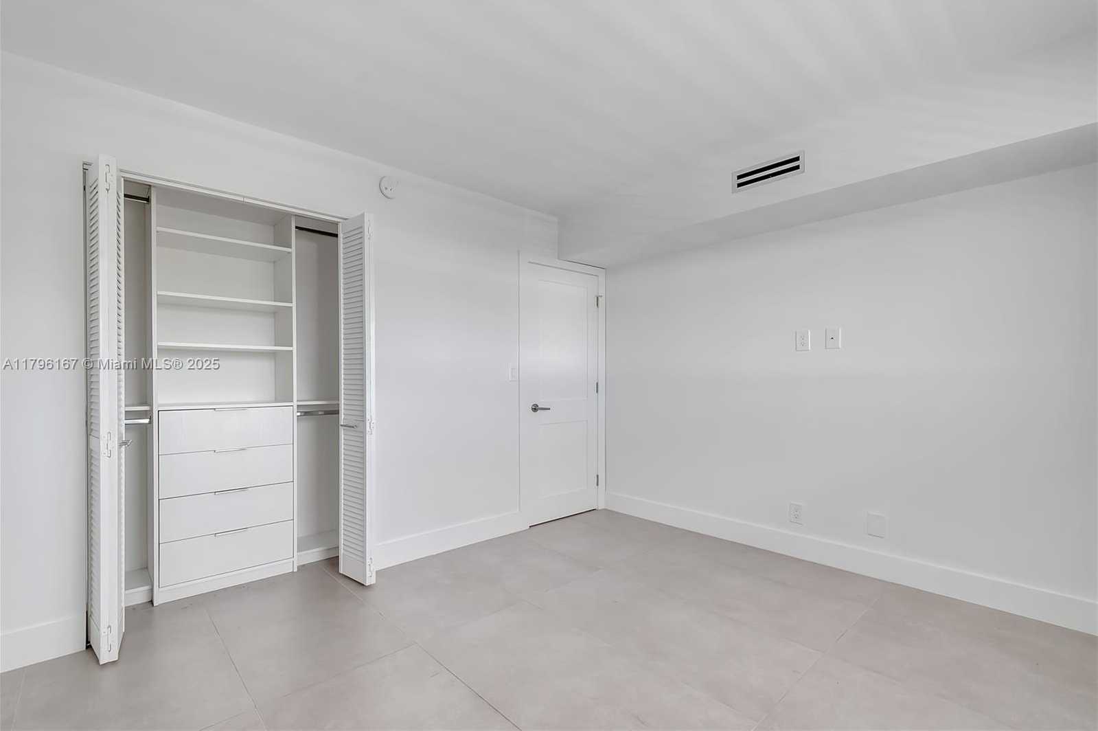 Small Image of 240 GALEN DR #308, Key Biscayne Number 15