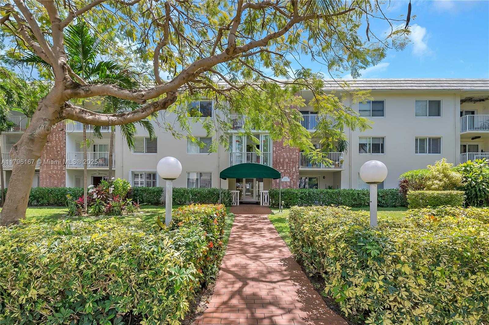 Small Image of 240 GALEN DR #308, Key Biscayne Number 16