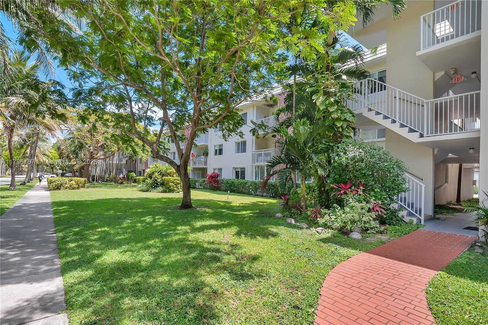 Small Image of 240 GALEN DR #308, Key Biscayne Number 17
