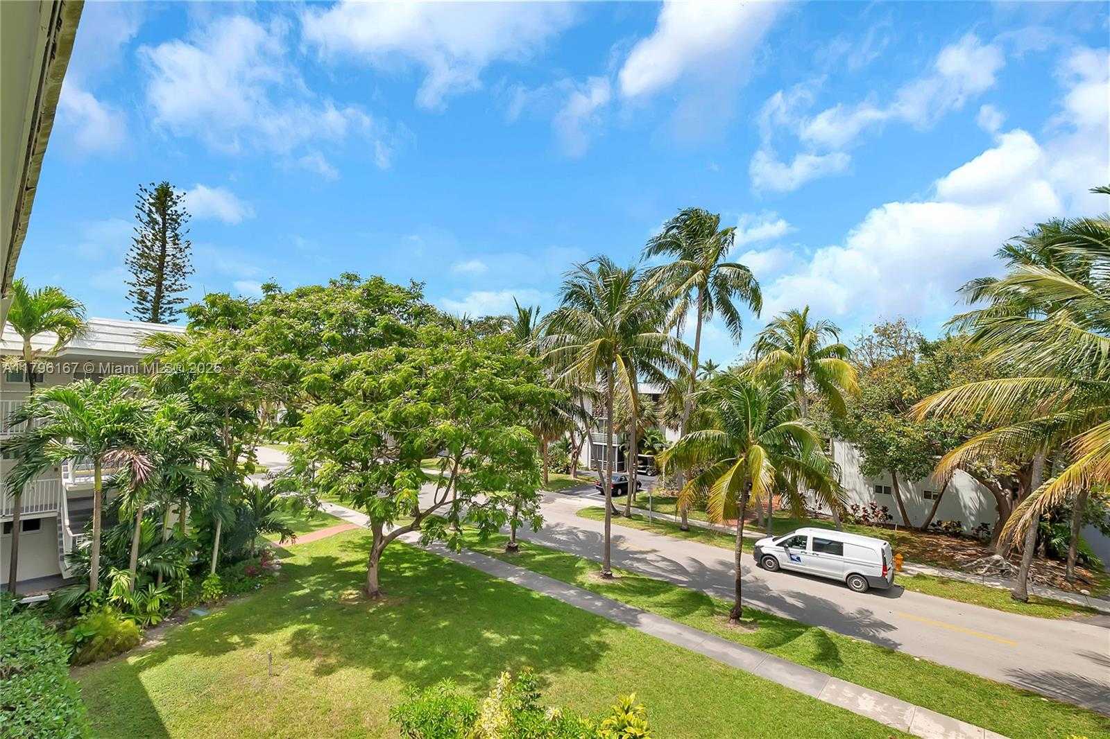 Small Image of 240 GALEN DR #308, Key Biscayne Number 20