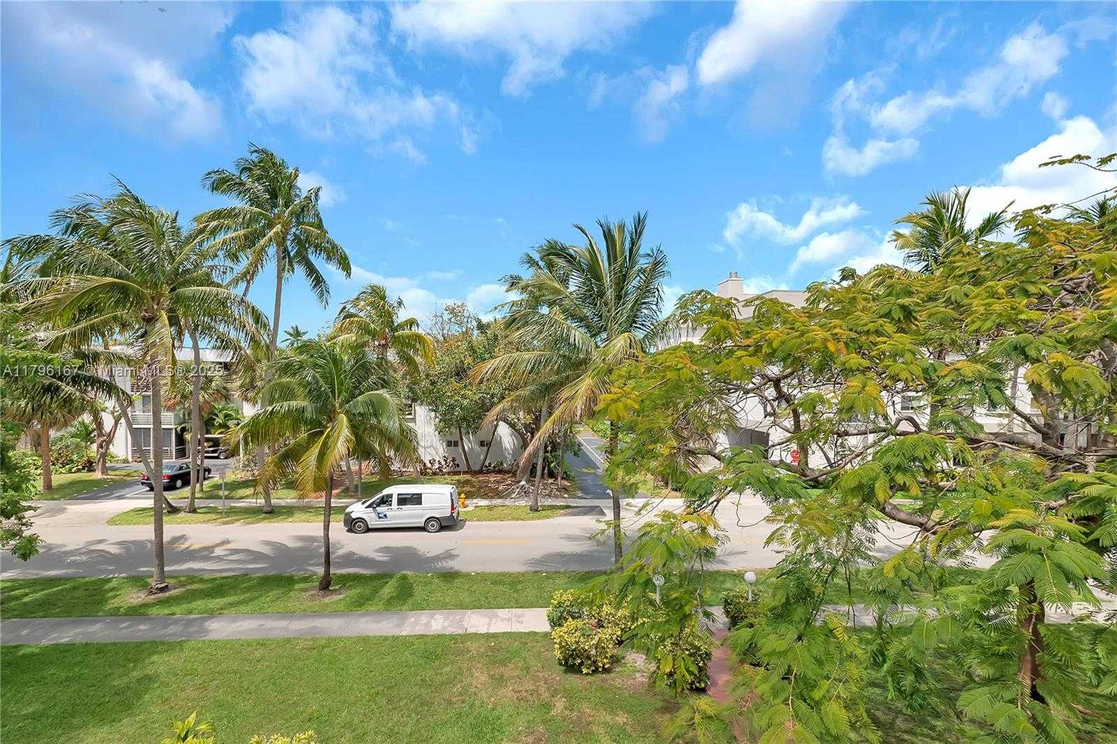 Small Image of 240 GALEN DR #308, Key Biscayne Number 21