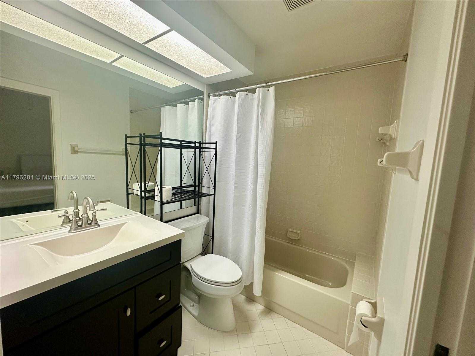 Small Image of 7508 LA PAZ BLVD #202, Boca Raton Number 17