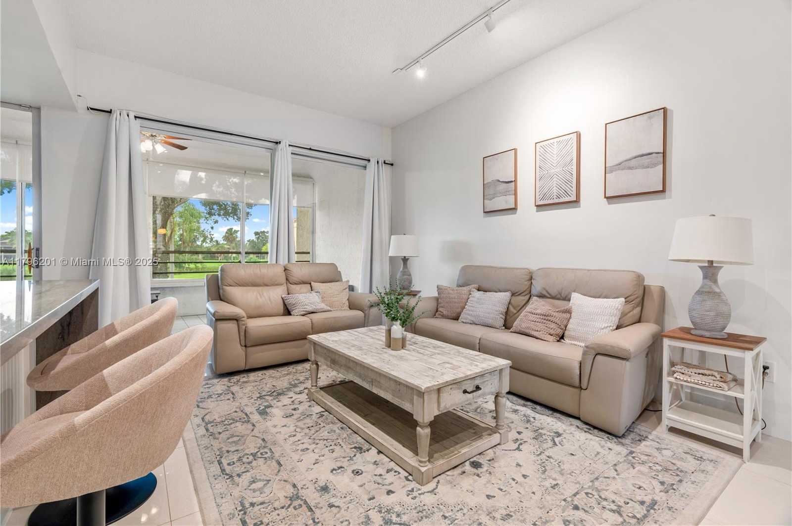 Small Image of 7508 LA PAZ BLVD #202, Boca Raton Number 2