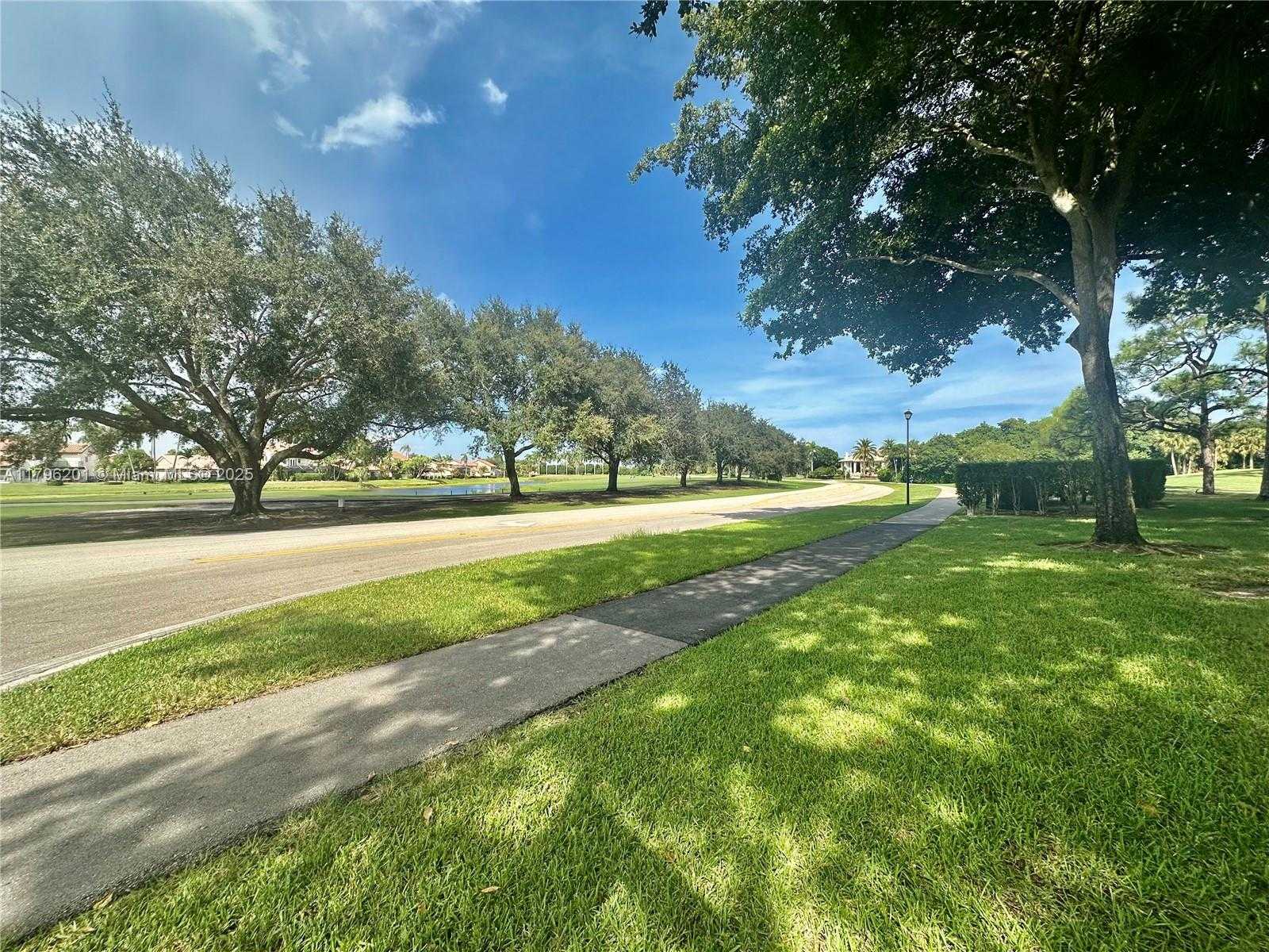 Small Image of 7508 LA PAZ BLVD #202, Boca Raton Number 31