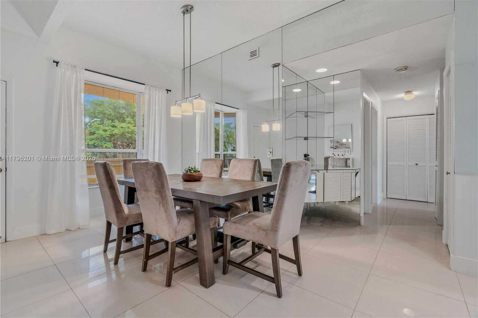 Small Image of 7508 LA PAZ BLVD #202, Boca Raton Number 8
