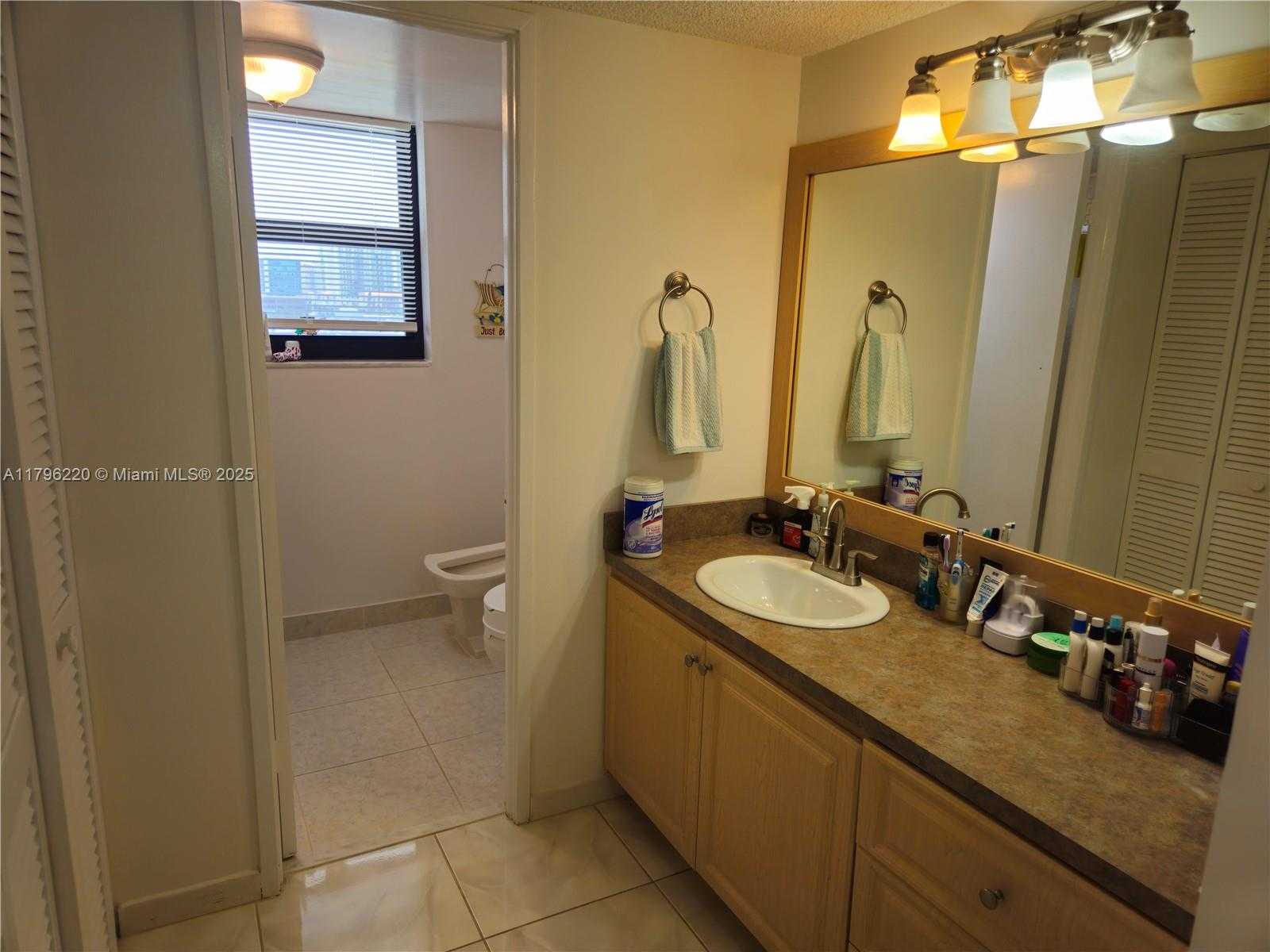 Small Image of 210 174TH ST #1101, Sunny Isles Beach Number 14