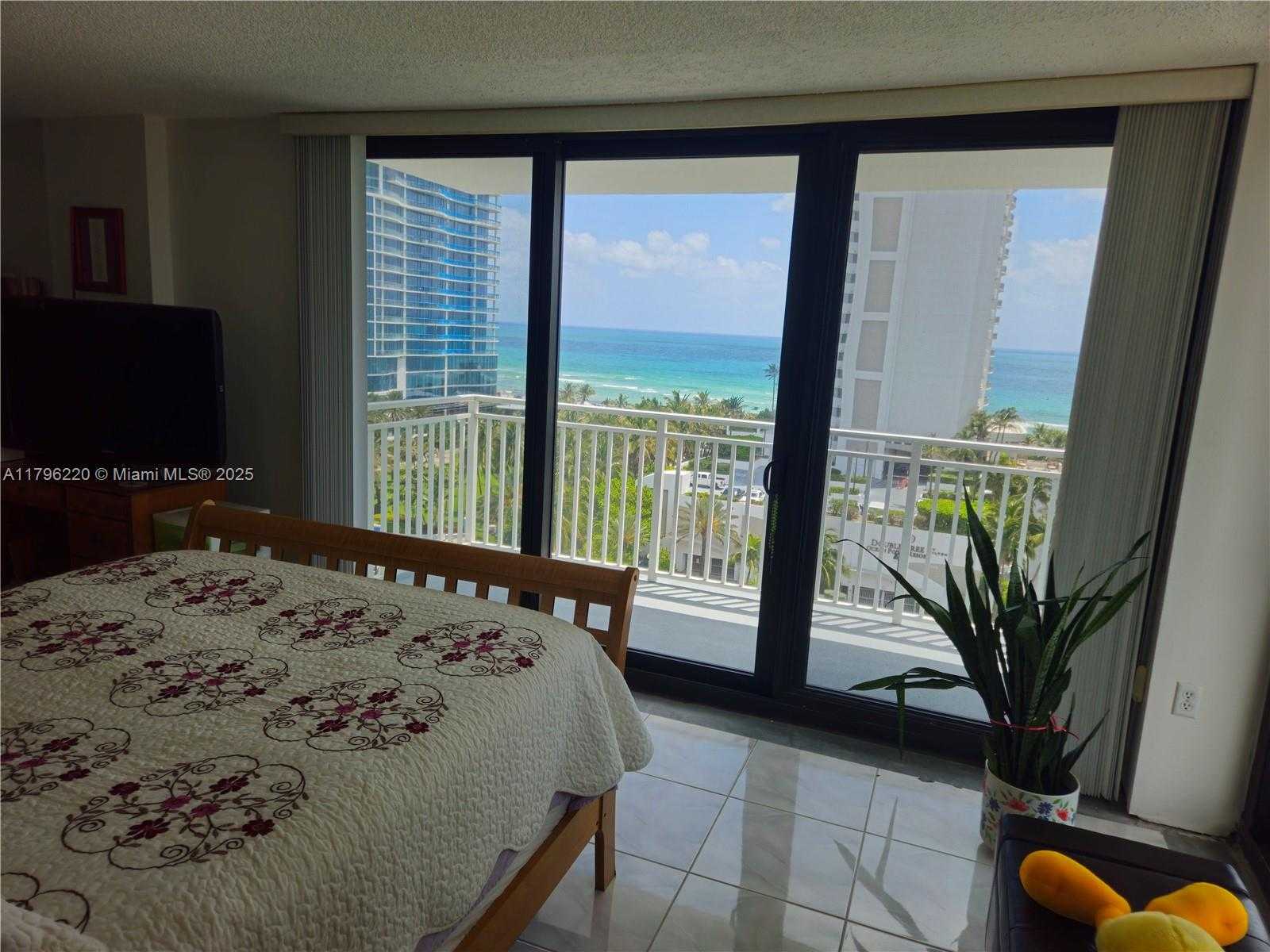 Small Image of 210 174TH ST #1101, Sunny Isles Beach Number 4