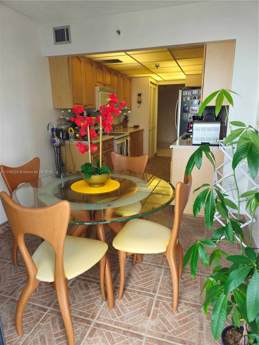 Small Image of 210 174TH ST #1101, Sunny Isles Beach Number 7