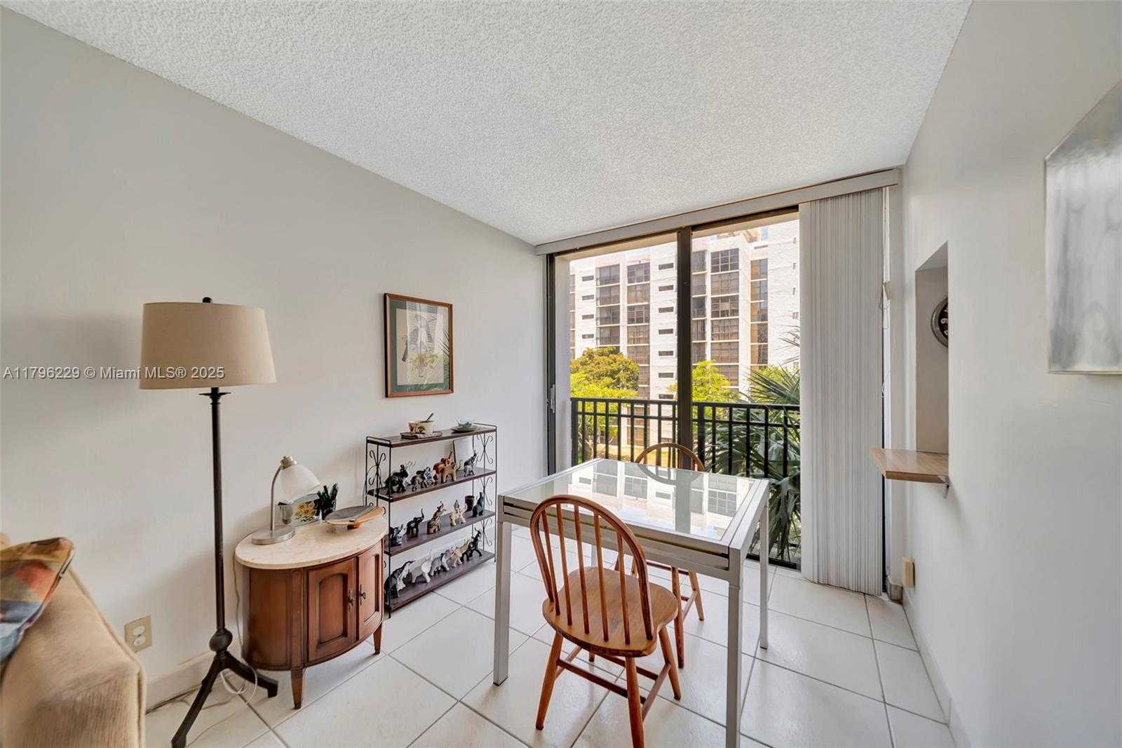 Small Image of 16909 NORTH BAY RD #405, Sunny Isles Beach Number 6