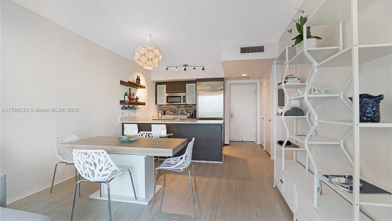 Small Image of 55 SOUTH EAST 6TH ST #1804, Miami Number 5
