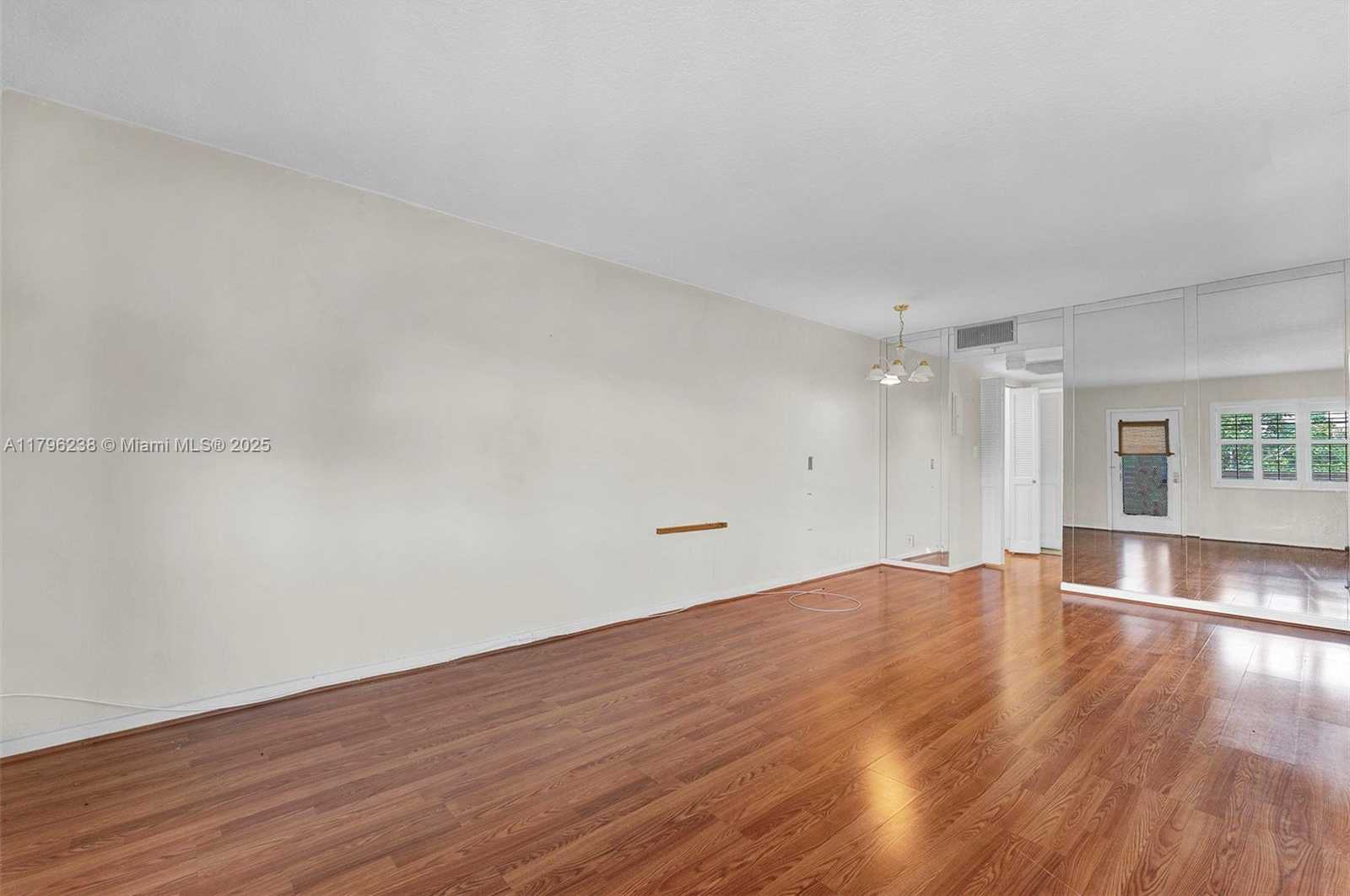 Small Image of 2301 LUCAYA LN #J4, Coconut Creek Number 17