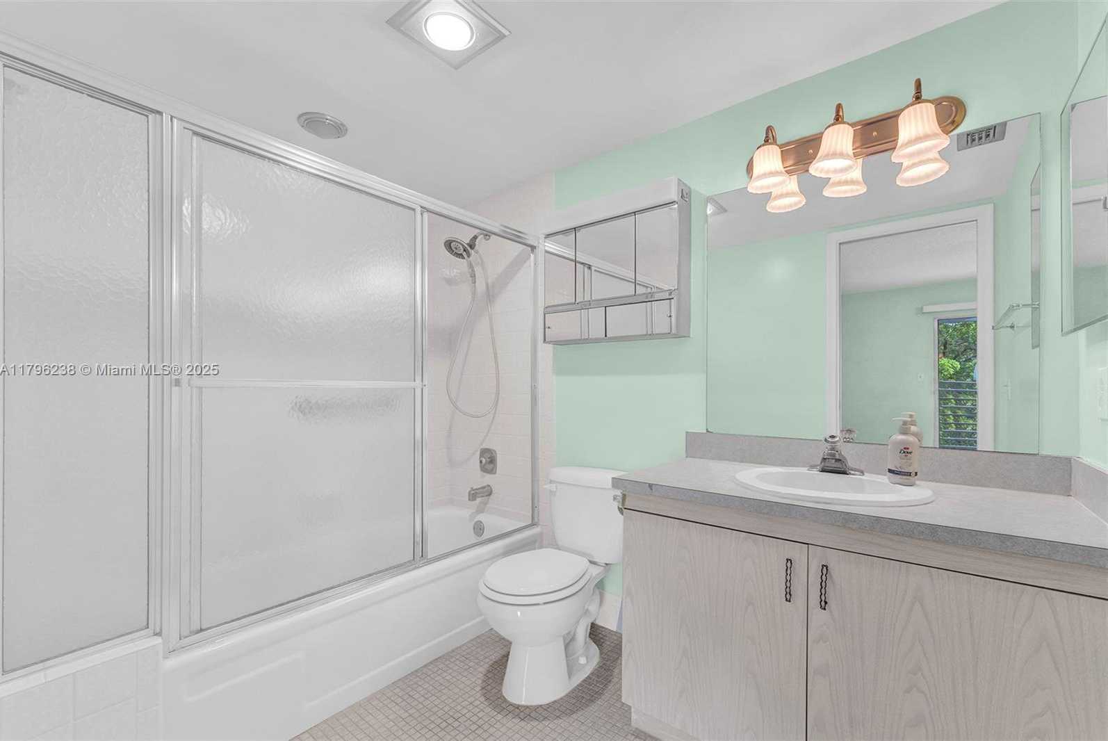 Small Image of 2301 LUCAYA LN #J4, Coconut Creek Number 19