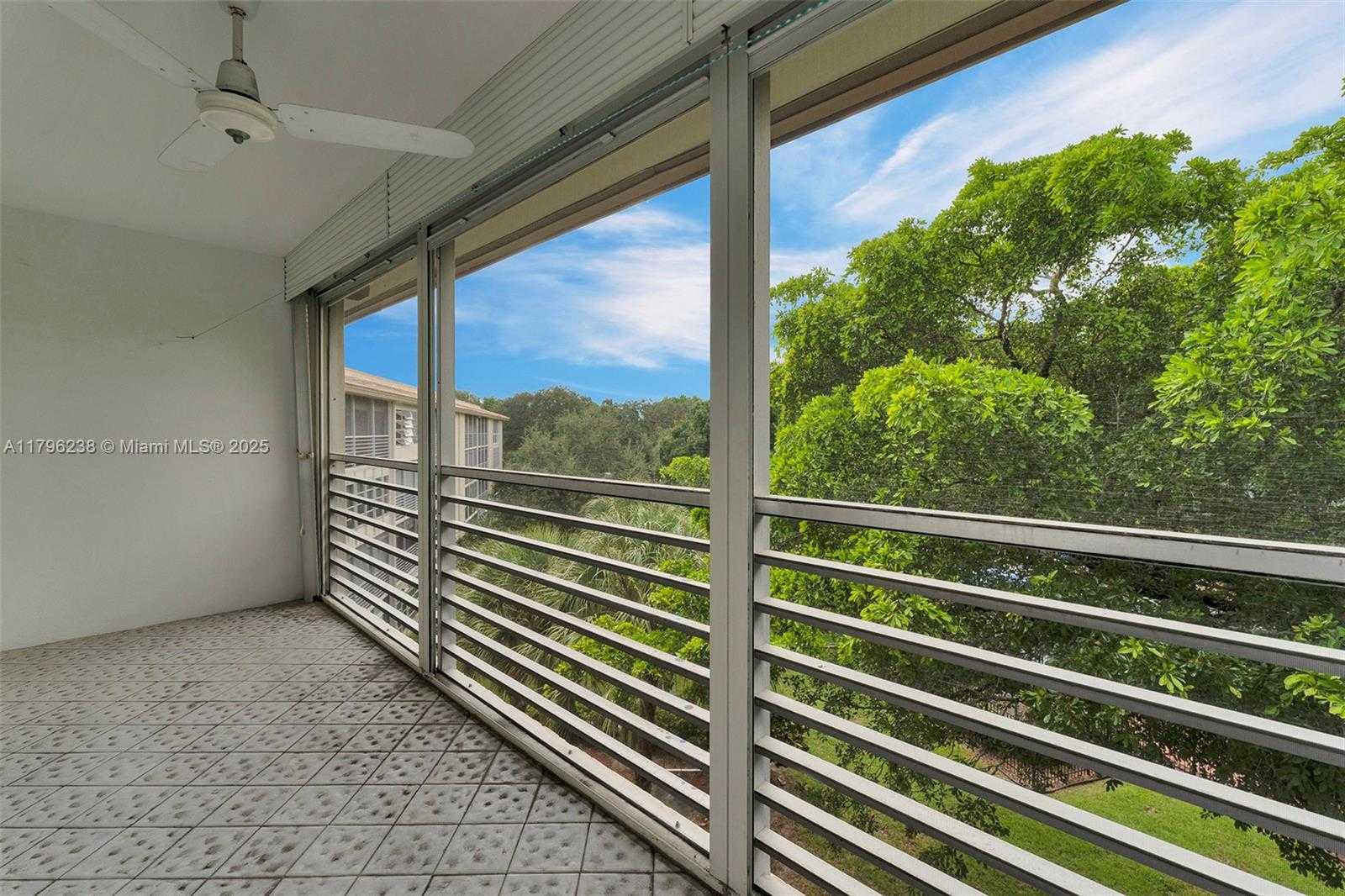 Small Image of 2301 LUCAYA LN #J4, Coconut Creek Number 24