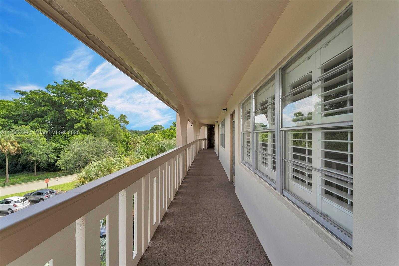 Small Image of 2301 LUCAYA LN #J4, Coconut Creek Number 3