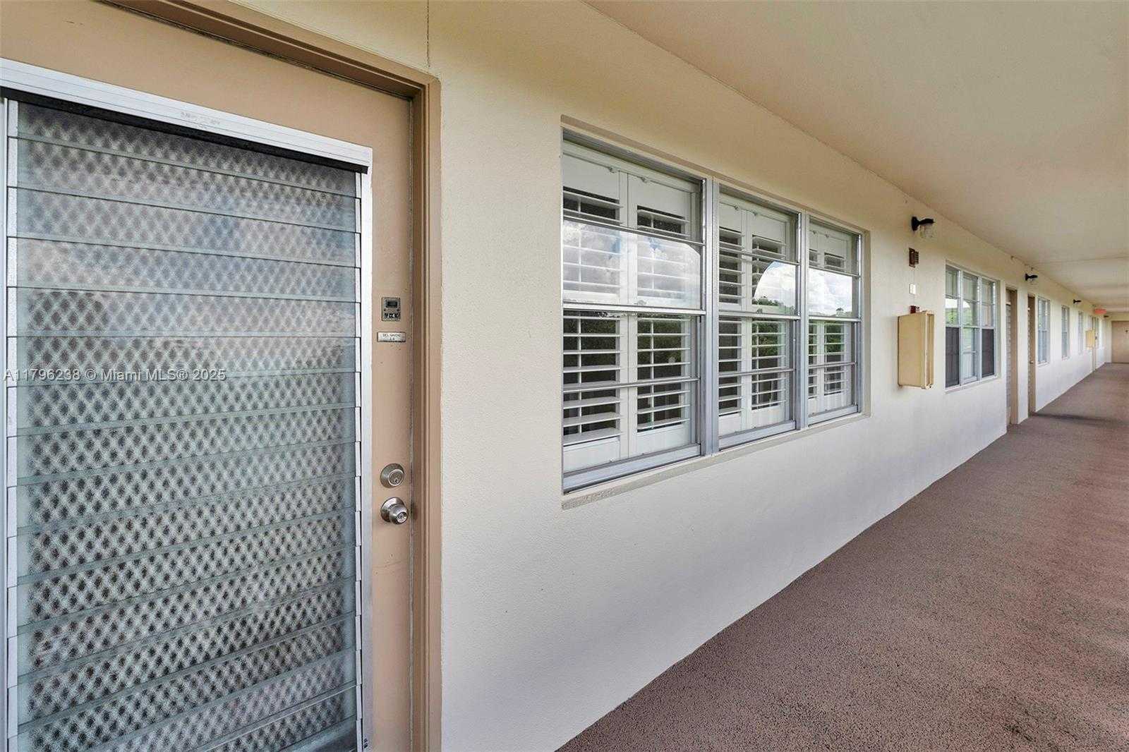 Small Image of 2301 LUCAYA LN #J4, Coconut Creek Number 36