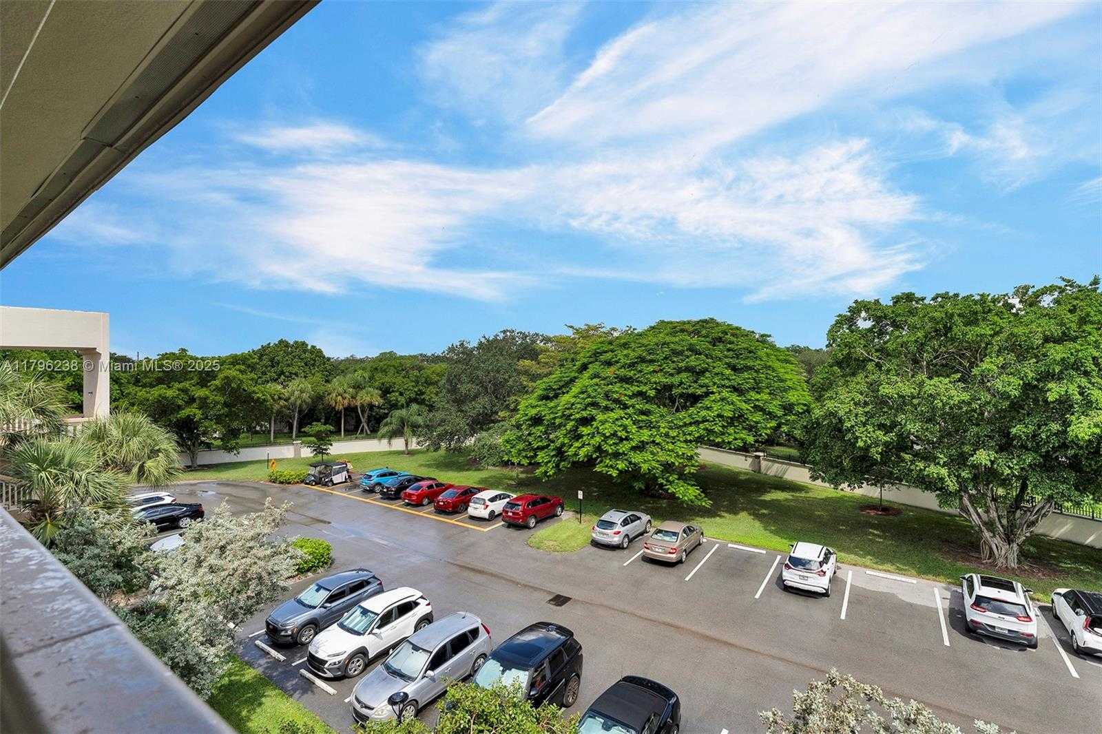 Small Image of 2301 LUCAYA LN #J4, Coconut Creek Number 4