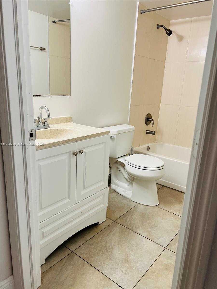 Small Image of 6115 NORTH WEST 186TH ST #202, Hialeah Number 13