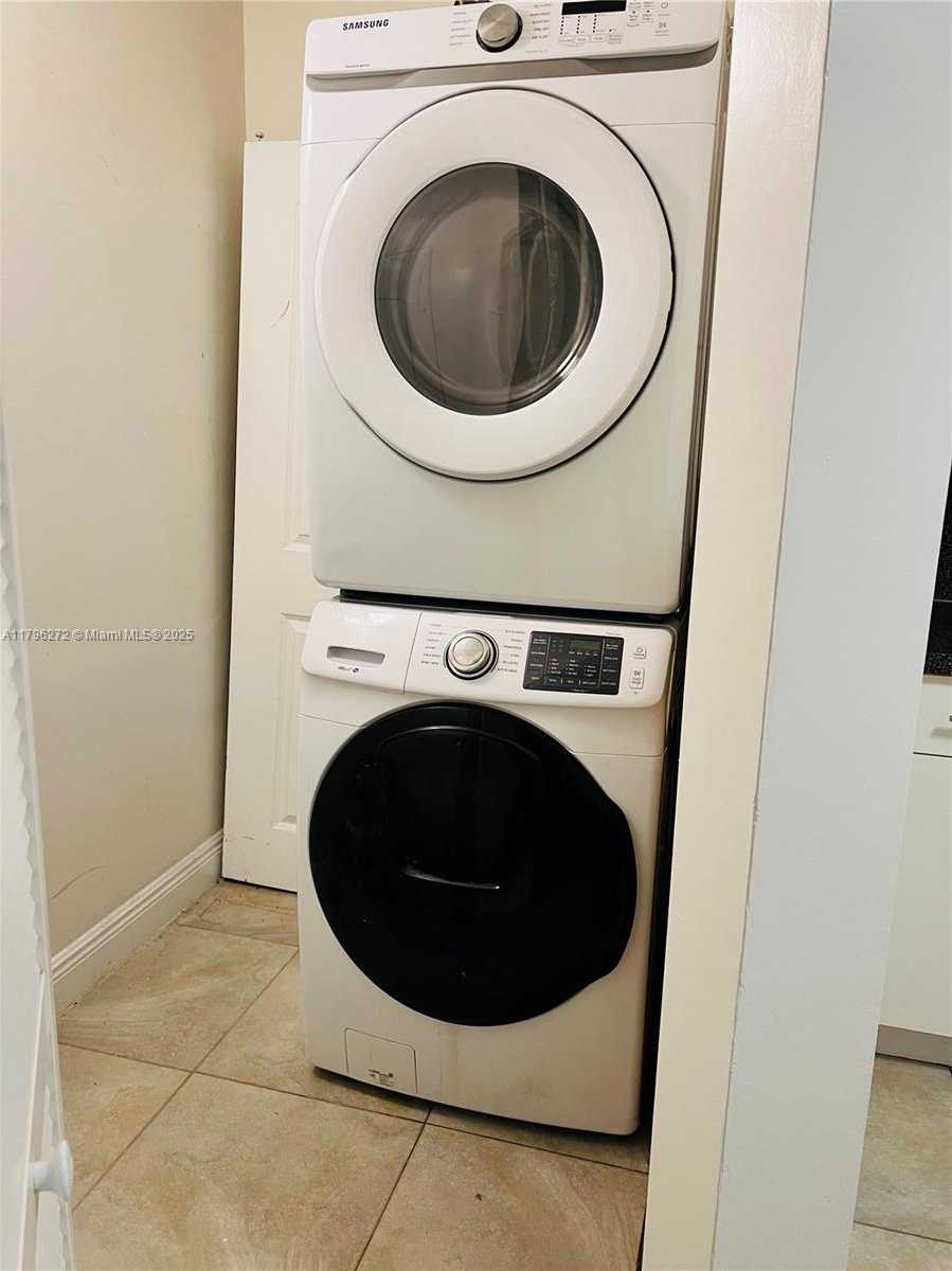 Small Image of 6115 NORTH WEST 186TH ST #202, Hialeah Number 27