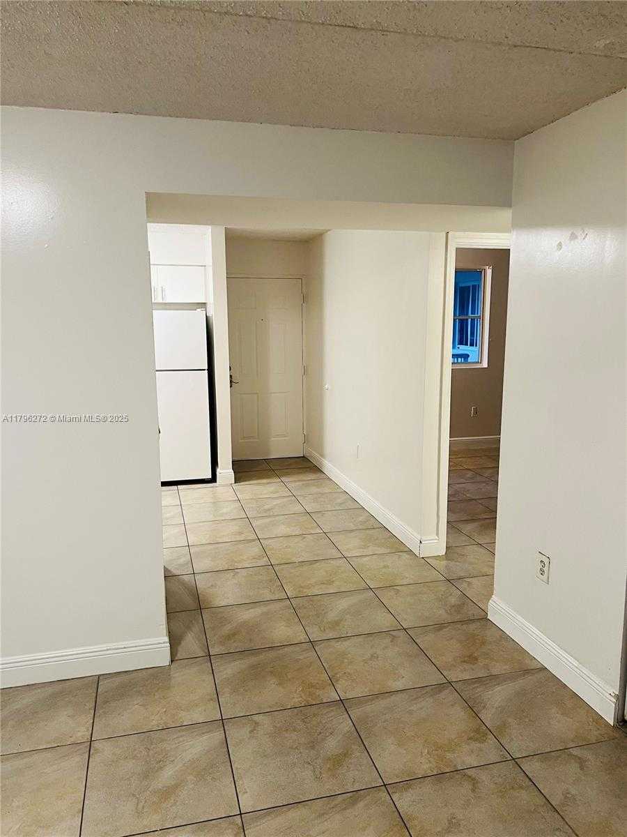 Small Image of 6115 NORTH WEST 186TH ST #202, Hialeah Number 3