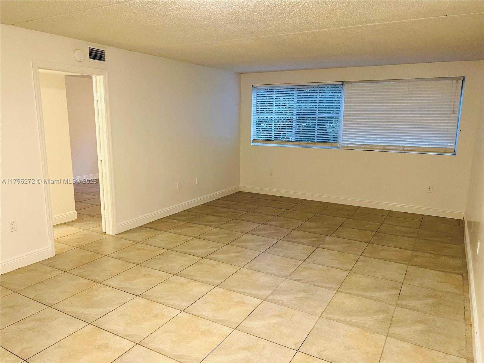 Small Image of 6115 NORTH WEST 186TH ST #202, Hialeah Number 4
