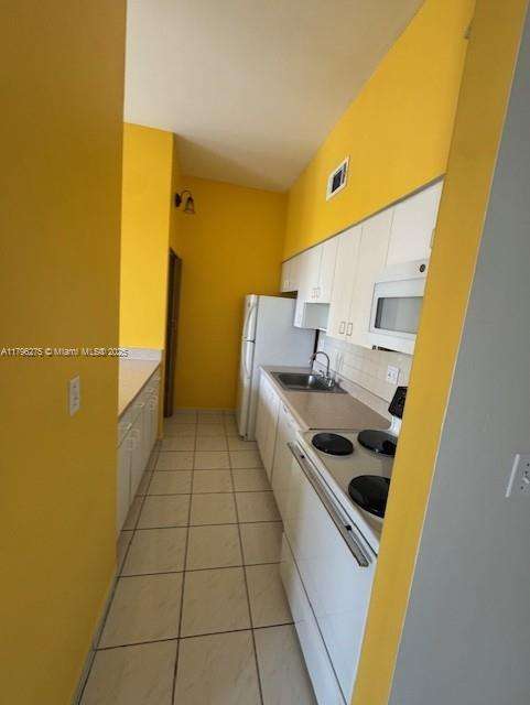 Small Image of 7400 WEST 20TH AVE #326, Hialeah Number 3