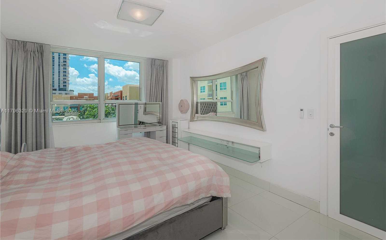Small Image of 2000 NORTH BAYSHORE DR #617, Miami Number 13