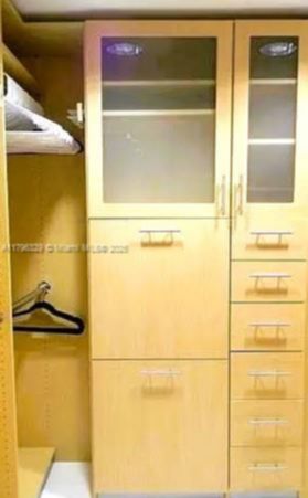 Small Image of 2000 NORTH BAYSHORE DR #617, Miami Number 15