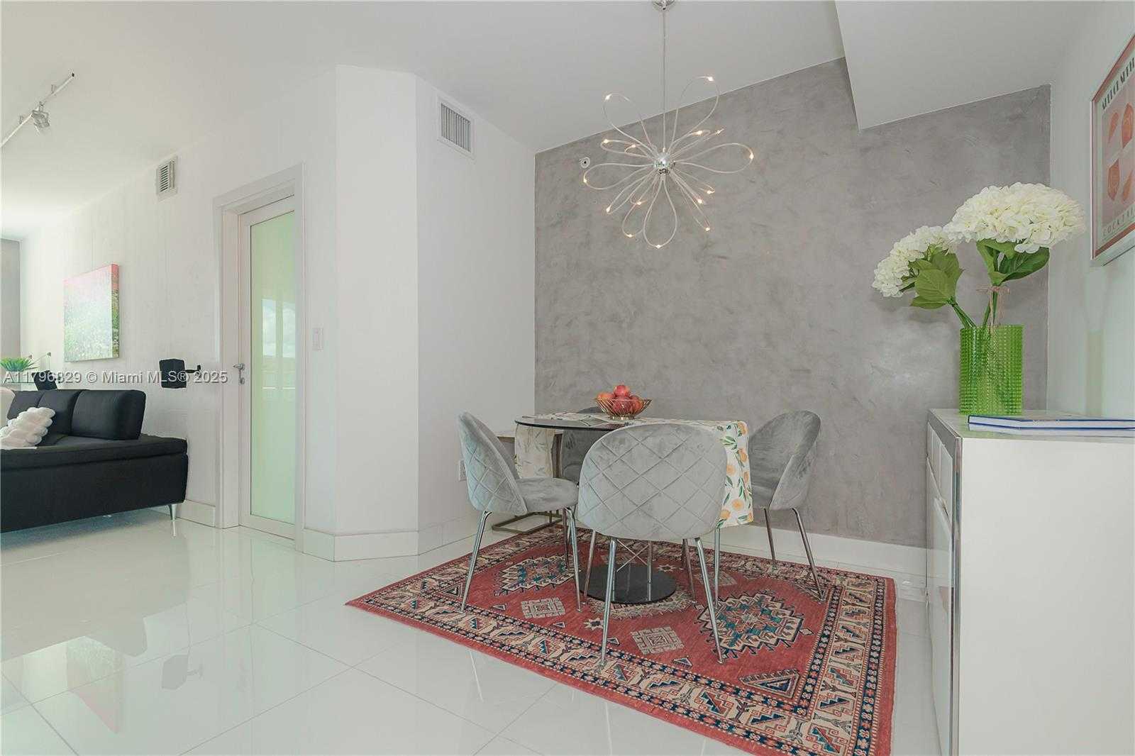Small Image of 2000 NORTH BAYSHORE DR #617, Miami Number 25