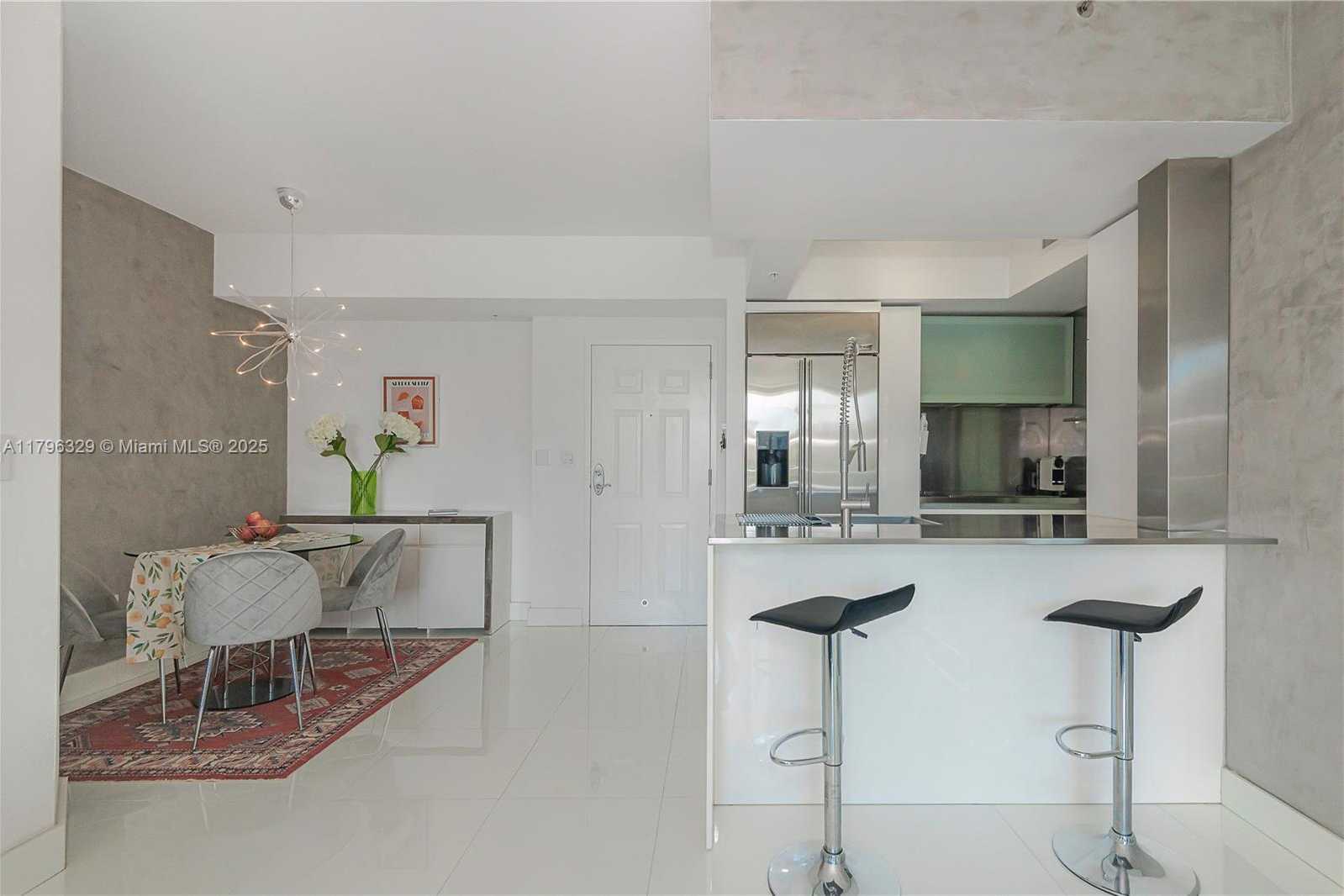 Small Image of 2000 NORTH BAYSHORE DR #617, Miami Number 33