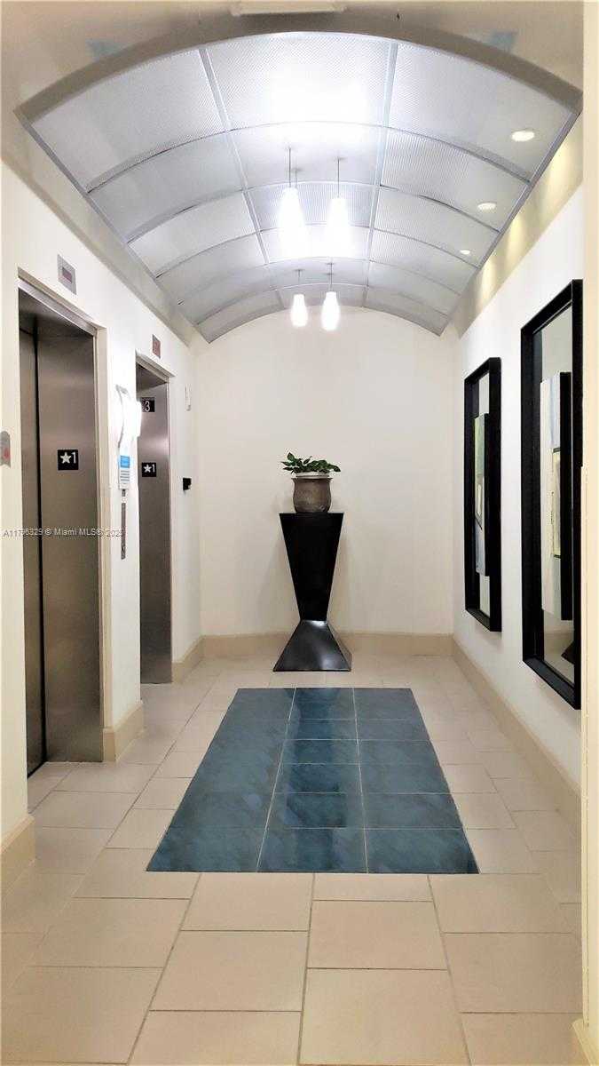 Small Image of 2000 NORTH BAYSHORE DR #617, Miami Number 38