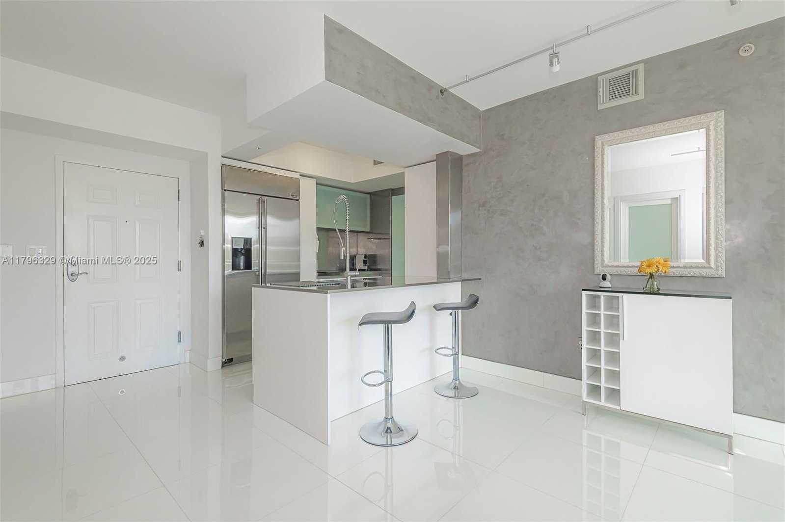 Small Image of 2000 NORTH BAYSHORE DR #617, Miami Number 5