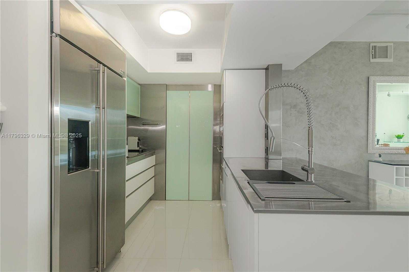 Small Image of 2000 NORTH BAYSHORE DR #617, Miami Number 7
