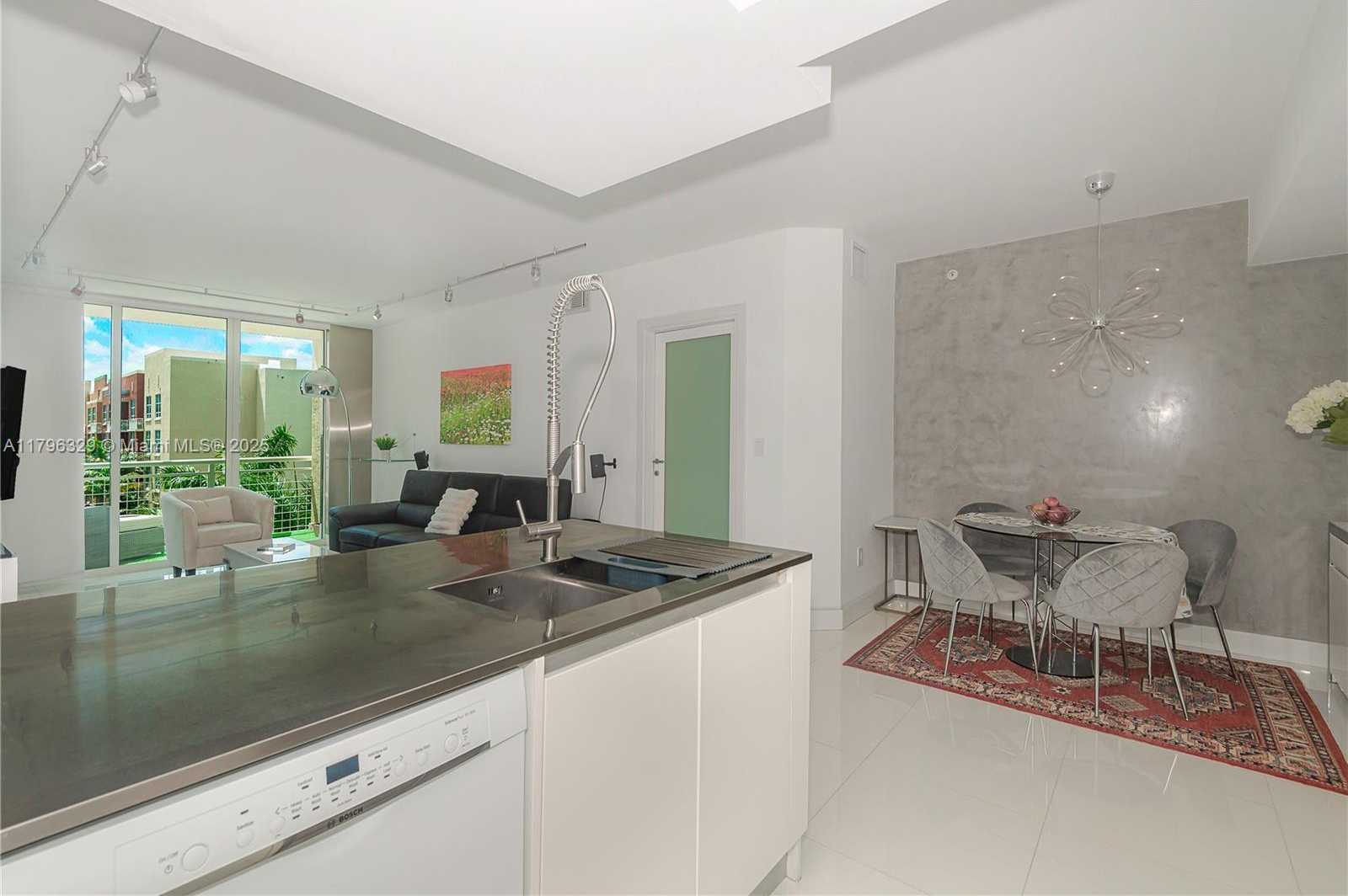 Small Image of 2000 NORTH BAYSHORE DR #617, Miami Number 9