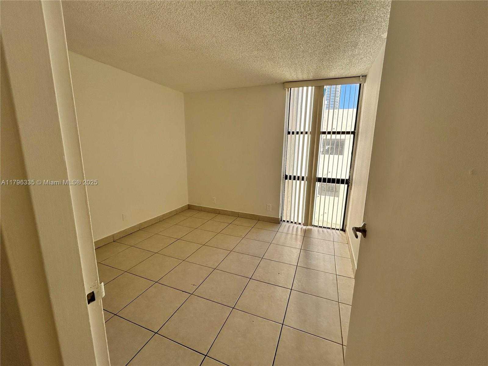 Small Image of 17021 NORTH BAY RD #329, Sunny Isles Beach Number 15