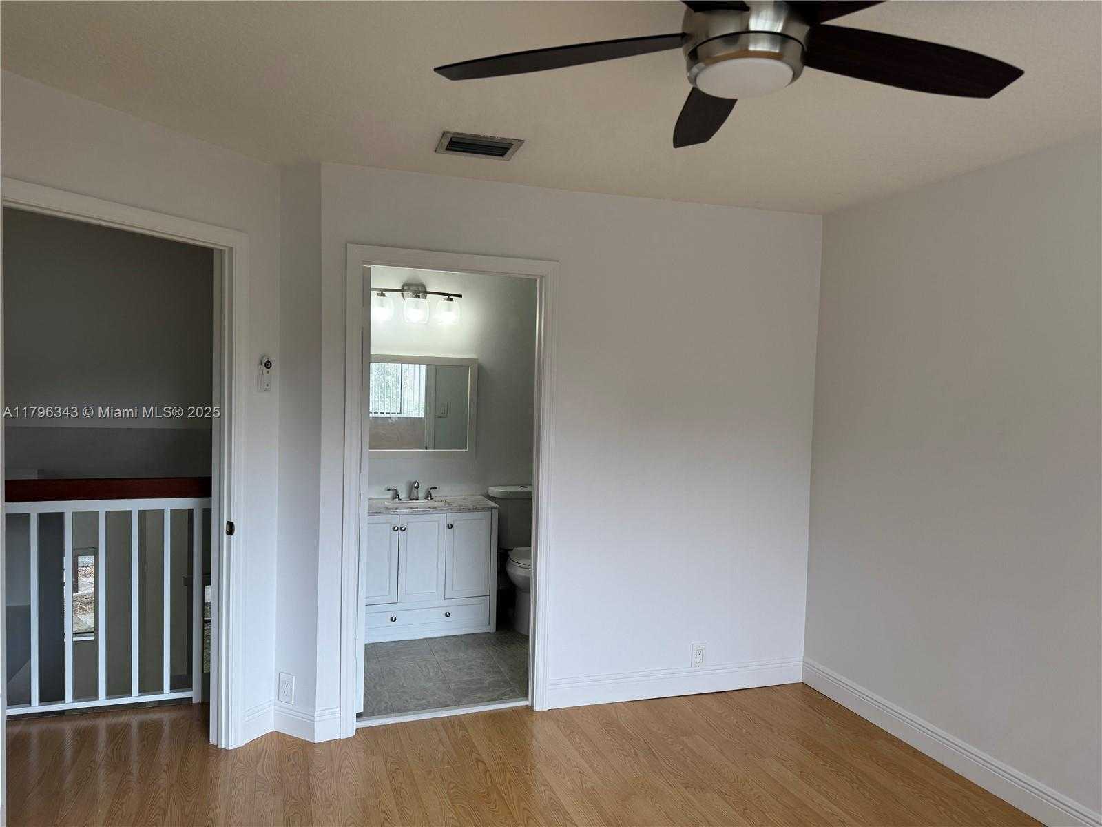 Small Image of 13910 SOUTH WEST 91ST TER #13910, Miami Number 19