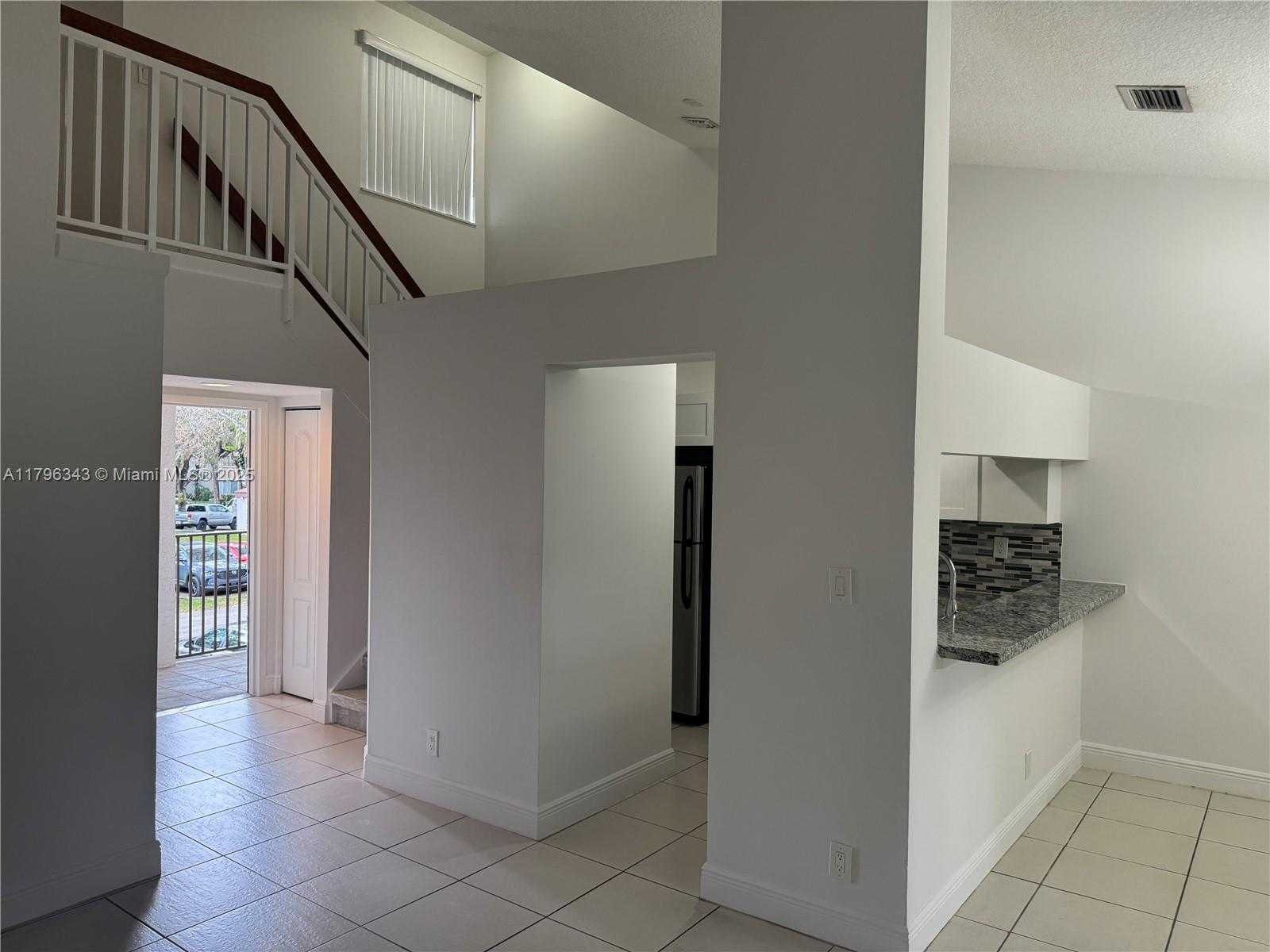 Small Image of 13910 SOUTH WEST 91ST TER #13910, Miami Number 34