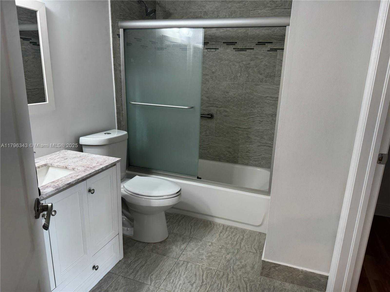 Small Image of 13910 SOUTH WEST 91ST TER #13910, Miami Number 49