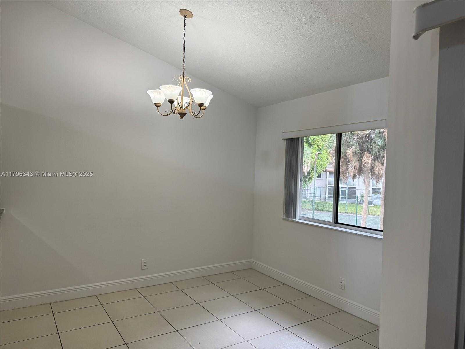 Small Image of 13910 SOUTH WEST 91ST TER #13910, Miami Number 58