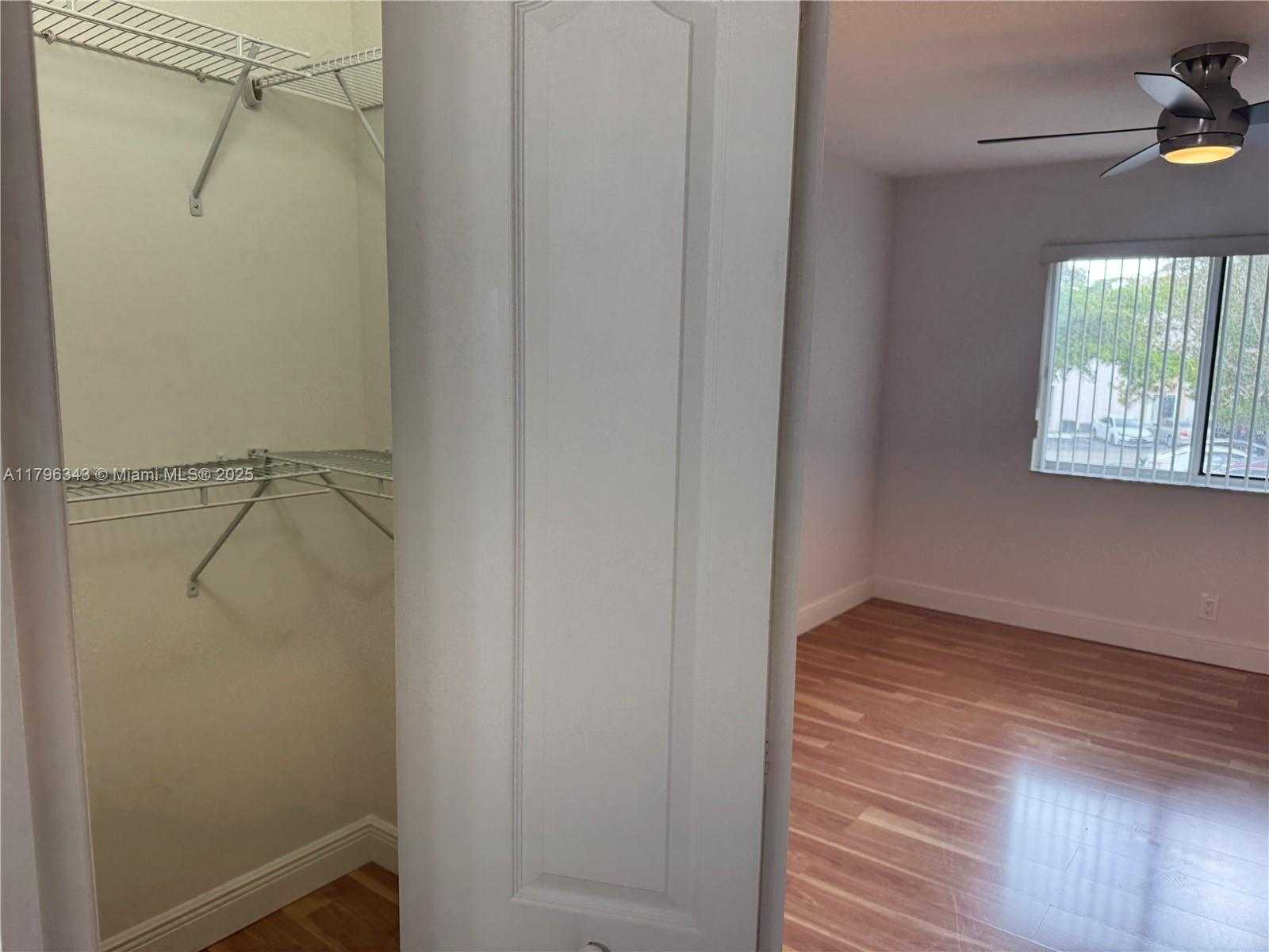 Small Image of 13910 SOUTH WEST 91ST TER #13910, Miami Number 6