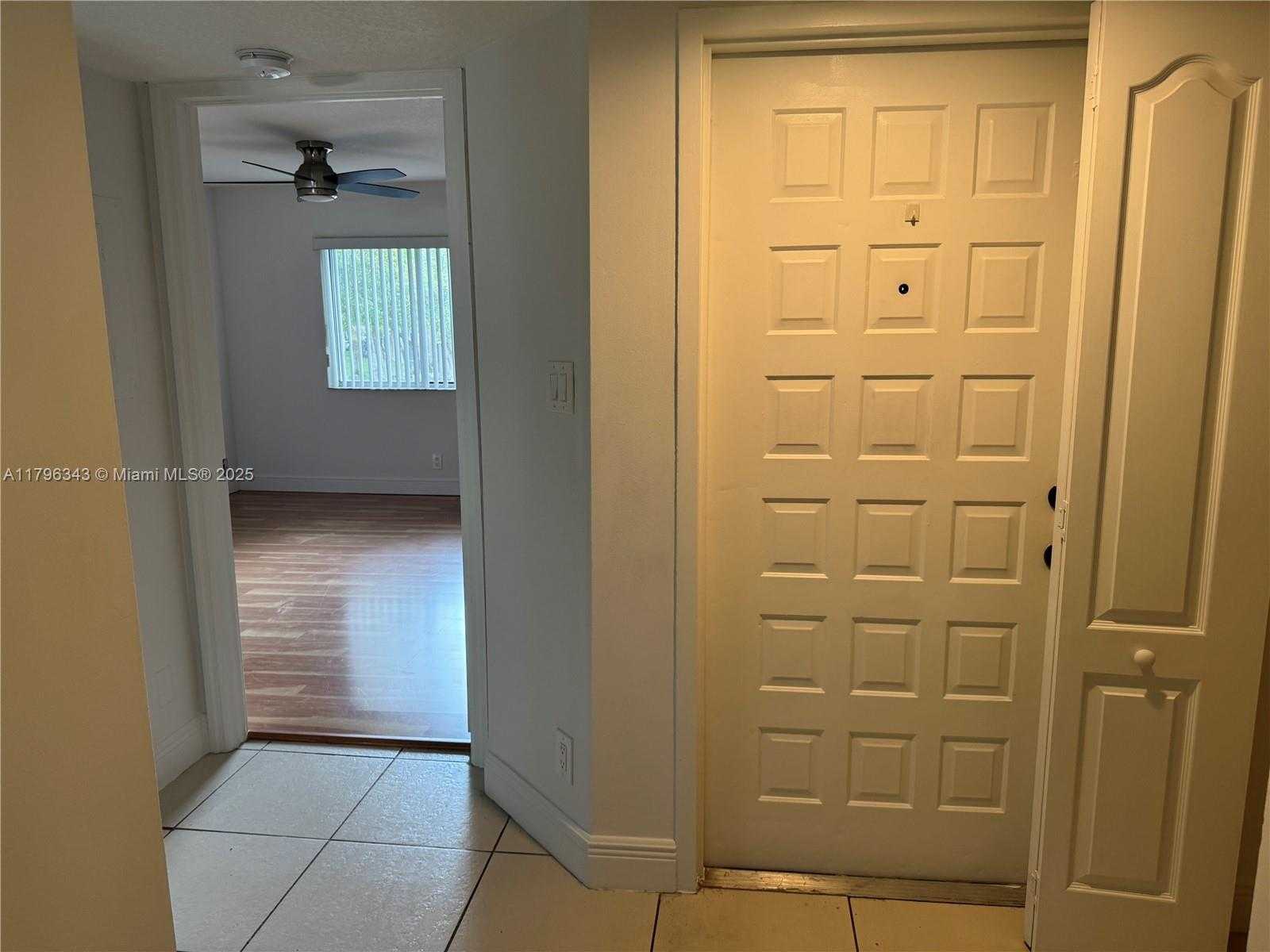 Small Image of 13910 SOUTH WEST 91ST TER #13910, Miami Number 60