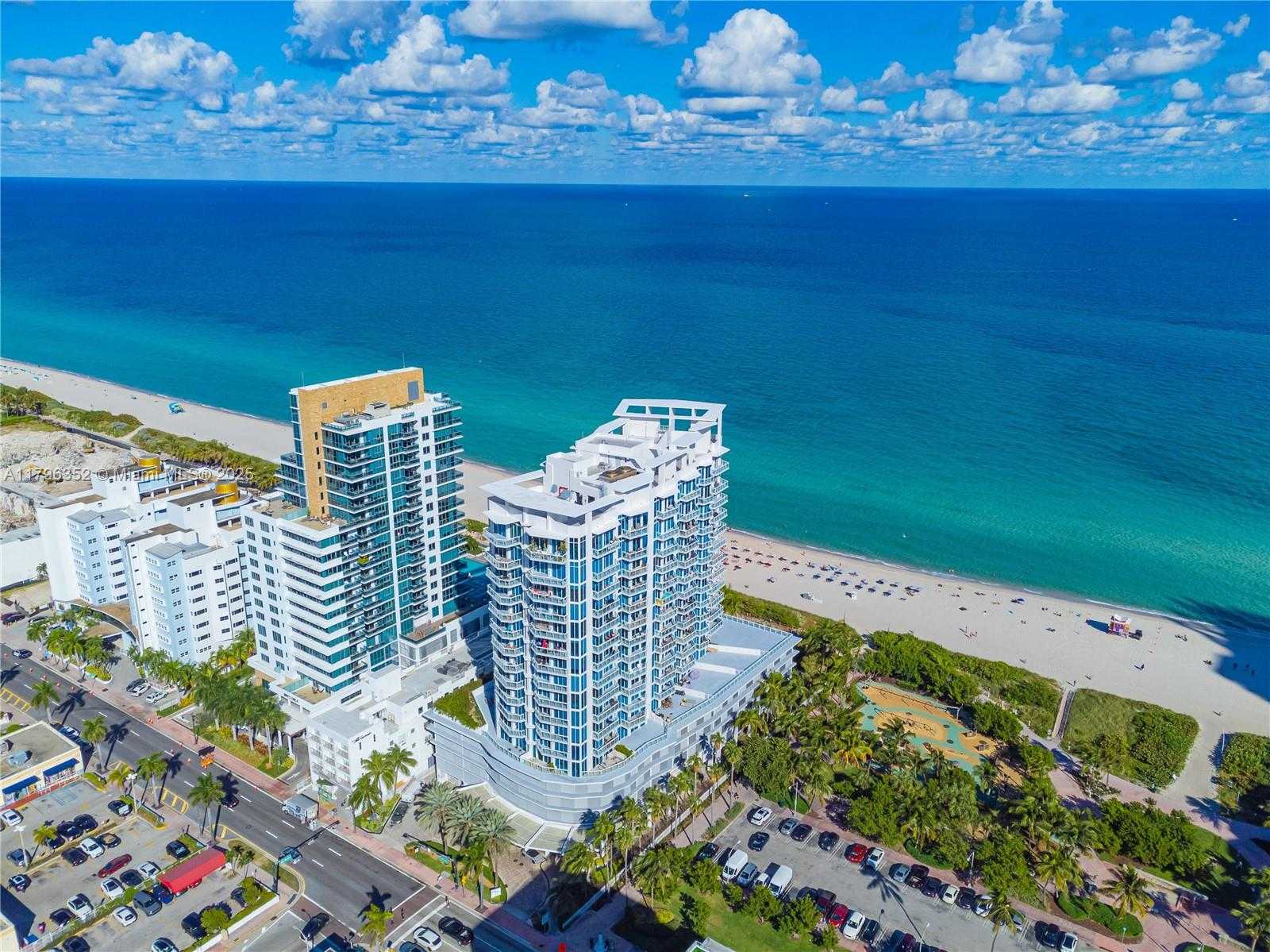 Small Image of 6515 COLLINS AVE #1806, Miami Beach Number 10