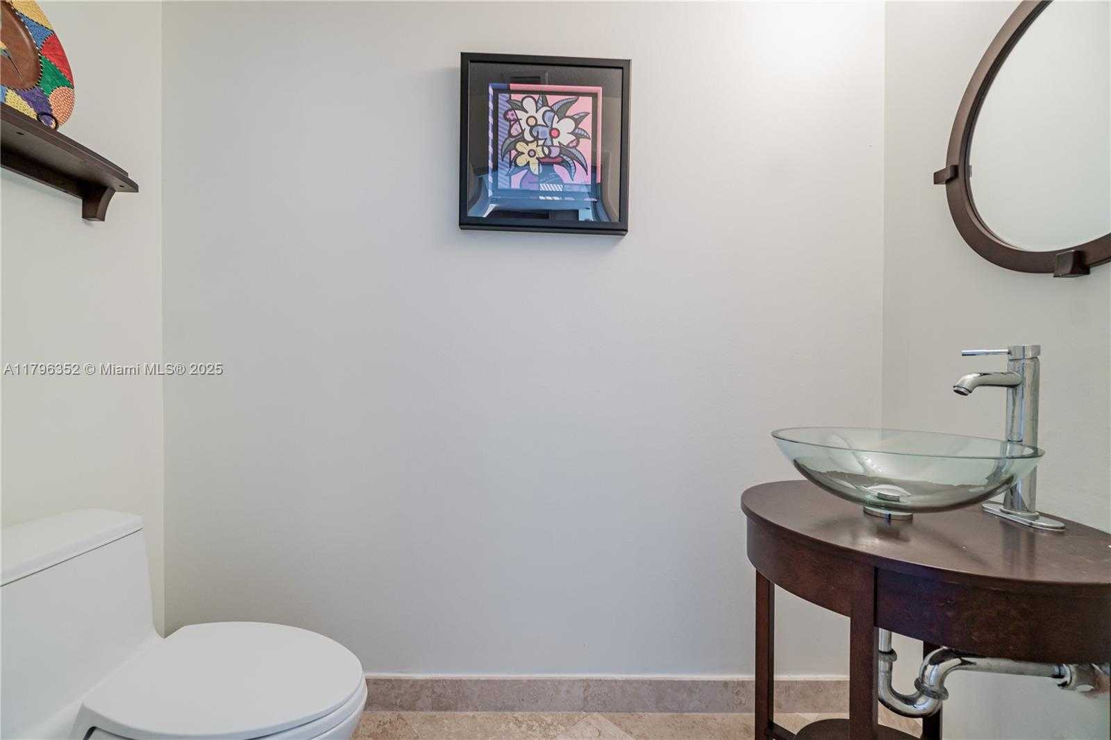 Small Image of 6515 COLLINS AVE #1806, Miami Beach Number 17