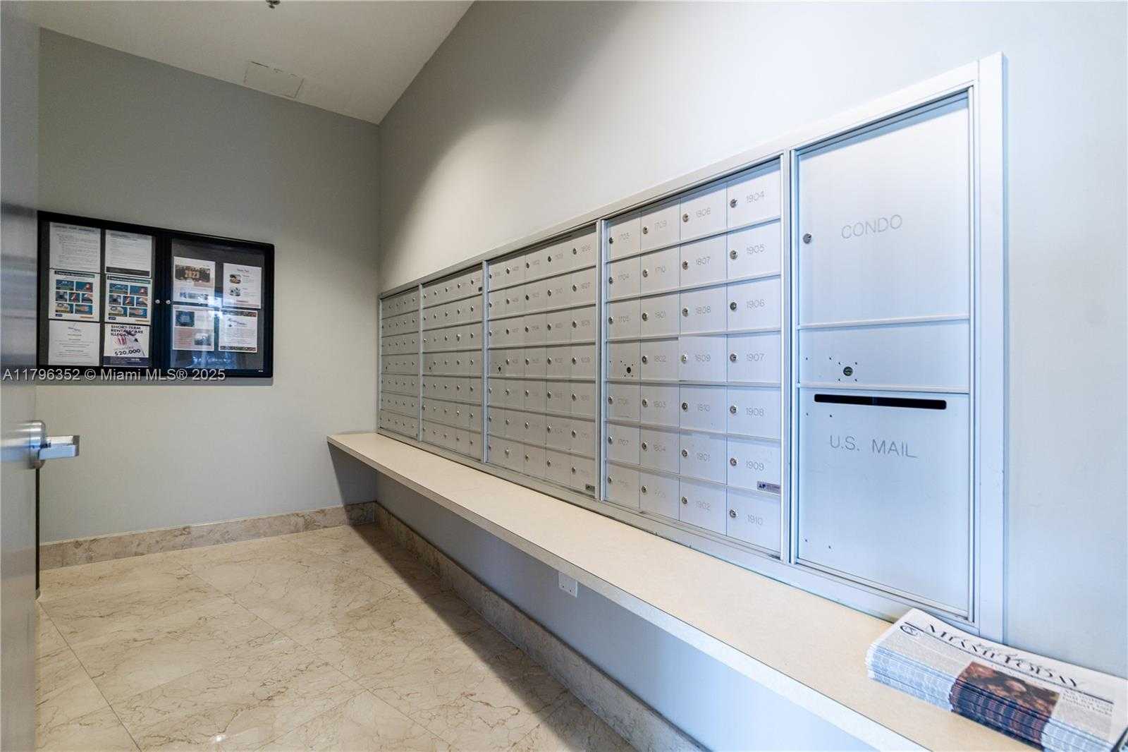 Small Image of 6515 COLLINS AVE #1806, Miami Beach Number 26